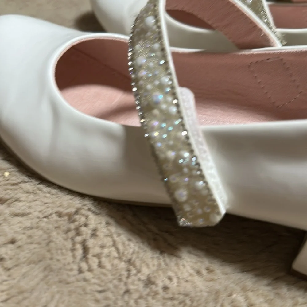 Kelly & Katie Lil Eva Heeled, light Beige Girls Shoes with Perls Size 6